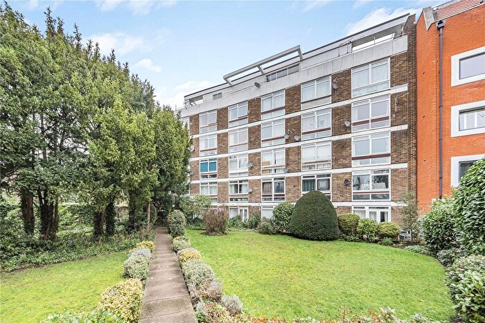 1 Bedroom Flat For Sale In Cheval Court, Upper Richmond Road, London, SW15