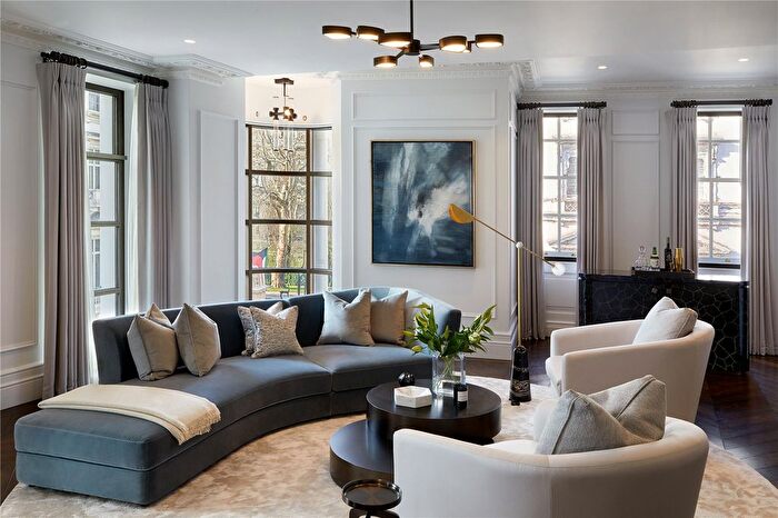 1 Bedroom Flat For Sale In Knightsbridge Gate, Knightsbridge, London, SW1X