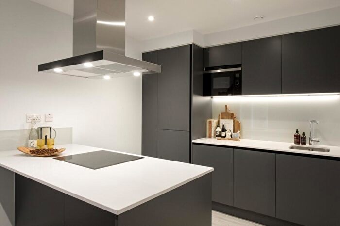 2 Bedroom Flat To Rent In The Courtyard Circus Street, BN2