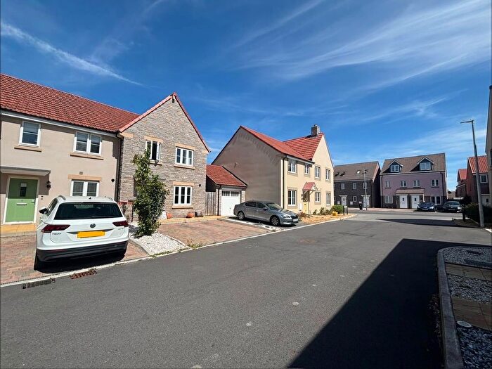 3 Bedroom Property To Rent In Angelica Drive, Bristol, BS16