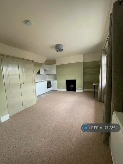 Studio To Rent In Northbrook Road, London, SE13