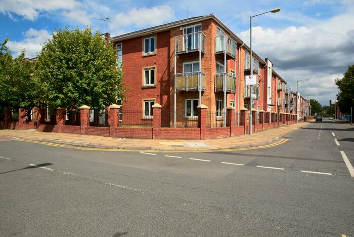2 Bedroom Apartment To Rent In Chevassut Street, Hulme, Manchester, M15