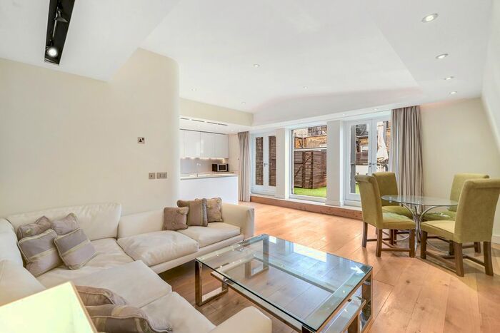 2 Bedroom Flat To Rent In Collingham Place, Earls Court, SW5