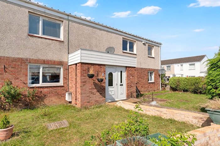2 Bedroom Flat For Sale In / Cleekim Road, Duddingston, Edinburgh, EH15