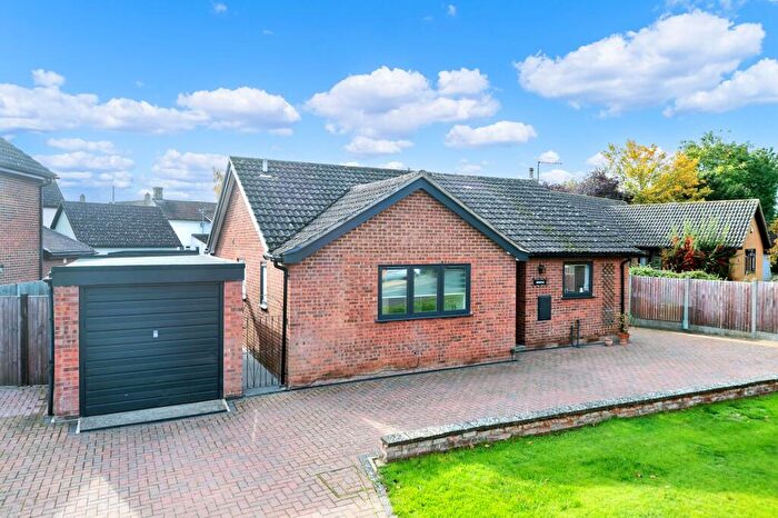 2 Bedroom Detached Bungalow To Rent In Ryecroft Lane, Fowlmere, SG8