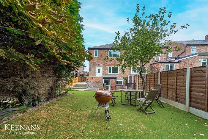 4 Bedroom Semi-Detached House For Sale In Albert Avenue, Prestwich, M25