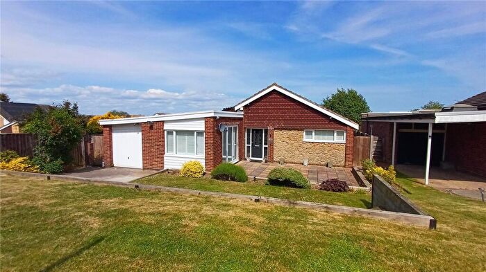 3 Bedroom Bungalow For Sale In Crown Lane, Shorne, Kent, DA12