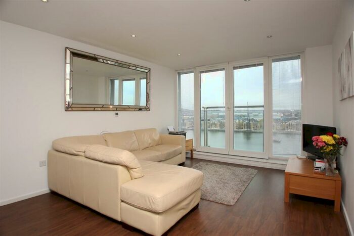 2 Bedroom Apartment To Rent In The Oxygen Apartments, Royal Victoria Dock, E16