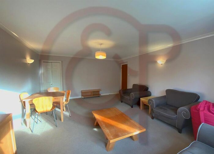 2 Bedroom Flat To Rent In Eaton Rise, Ealing, W5
