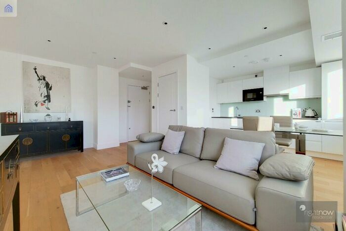 2 Bedroom Apartment To Rent In Edridge Road, Croydon, London, CR0