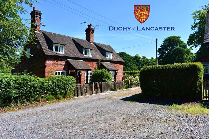 2 Bedroom Semi-Detached House To Rent In Slaughter Hill, Crewe Green, Crewe, CW1