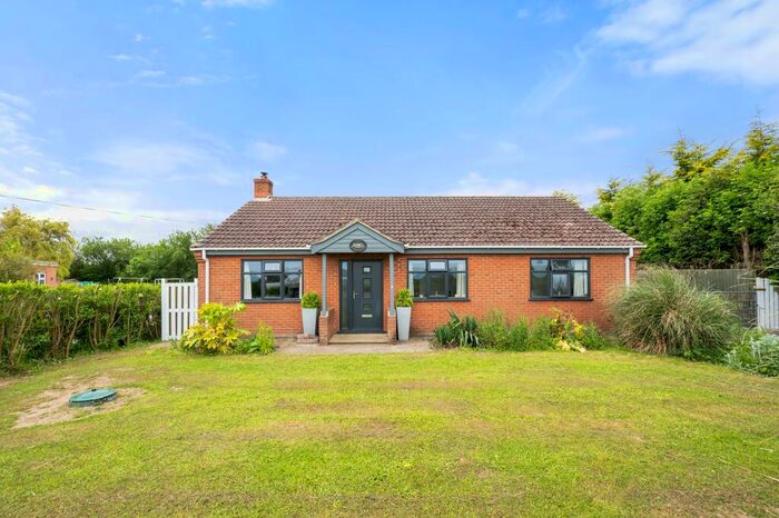 3 Bedroom Bungalow For Sale In Bull Drove, Wrangle, PE22