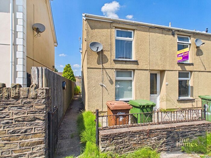 2 Bedroom Terraced House For Sale In High Street, Nelson, Treharris, CF46