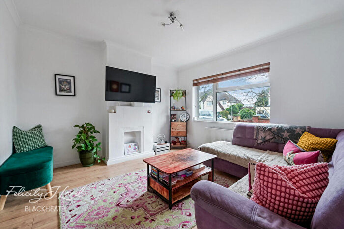 3 Bedroom Terraced House For Sale In Marlborough Lane, Charlton, SE7