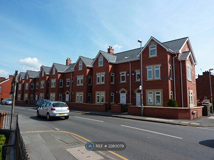 1 Bedroom Flat To Rent In Mulsanne Row, Crewe, CW1