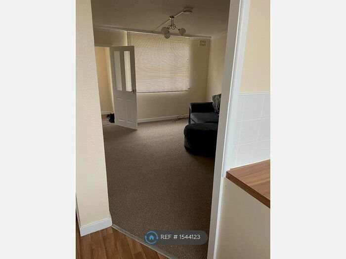 2 Bedroom Flat To Rent In London Road, Coventry, CV3