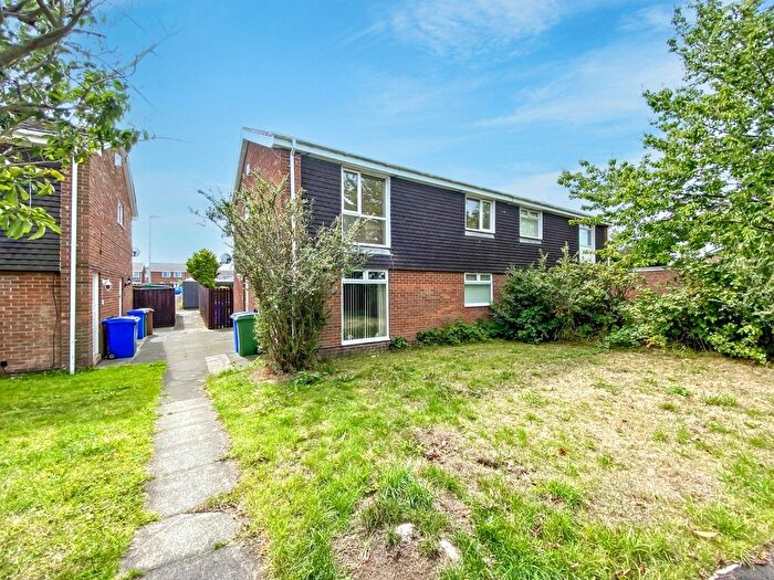 2 Bedroom Flat To Rent In Portland Gardens, Cramlington, NE23