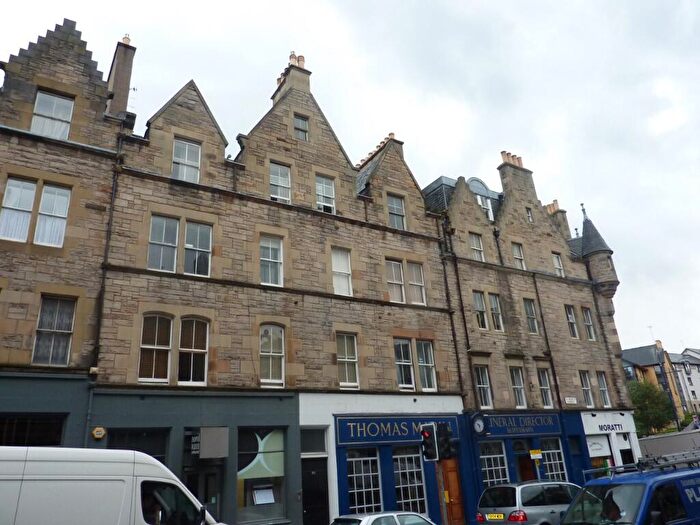 2 Bedroom Flat To Rent In St Marys Street, Old Town, Edinburgh, EH1