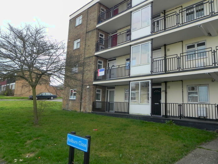 2 Bedroom Flat To Rent In Radburn Close, CM18
