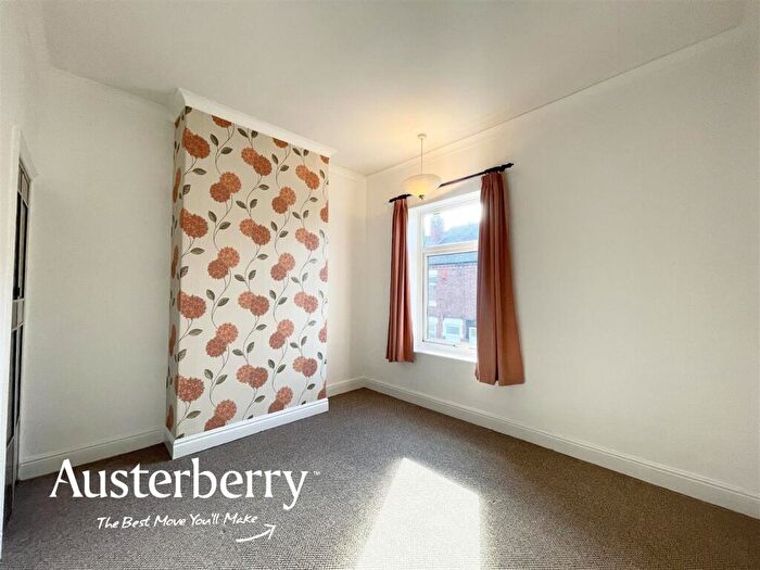 2 Bedroom Terraced House For Sale In Hines Street, Stoke-On-Trent, Staffordshire, ST4