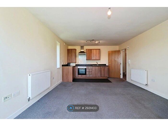 2 Bedroom Flat To Rent In Wyck Beck Road, Bristol, BS10