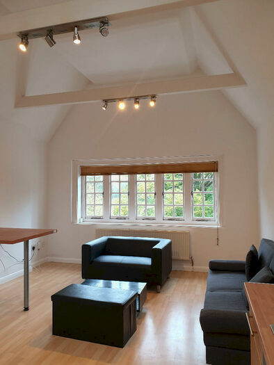 1 Bedroom Flat To Rent In Victoria Park Road, Leicester, Leicestershire, LE2