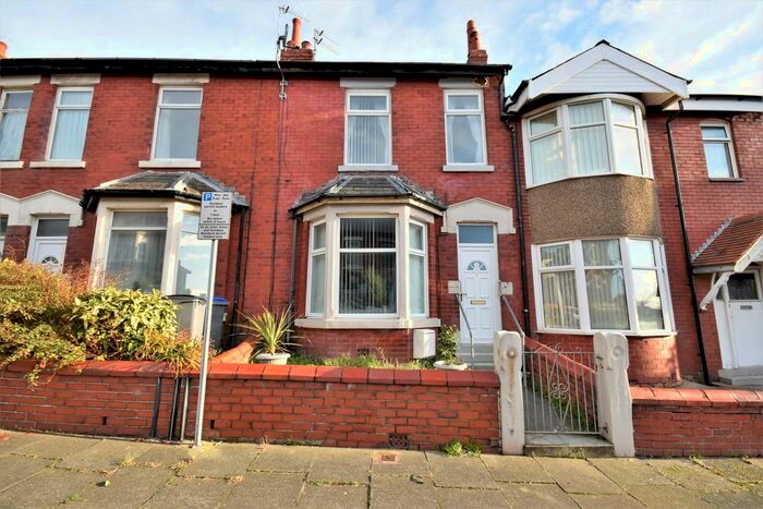 1 Bedroom Ground Flat To Rent In Elm Avenue, Blackpool, FY3