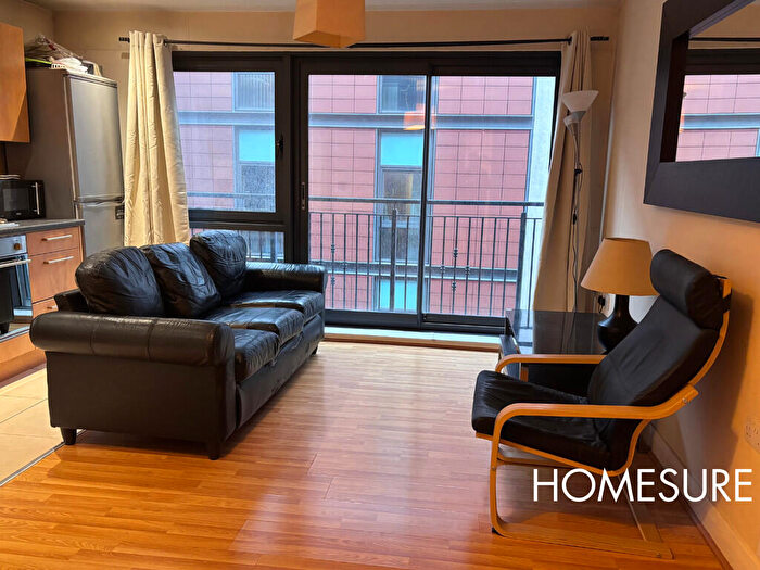 1 Bedroom Apartment To Rent In Central Gardens, Mount Pleasant Street, L1