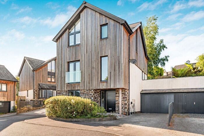 4 Bedroom Detached House For Sale In Cornelius Drive, Truro, TR1