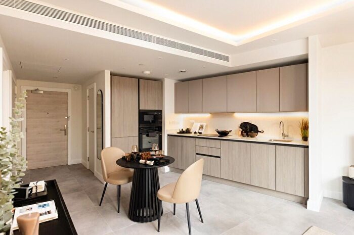 1 Bedroom Apartment To Rent In Embassy Boulevard, London, SW11