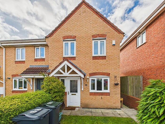 3 Bedroom End Of Terrace House For Sale In Woodlands Green, Middleton St George, DL2