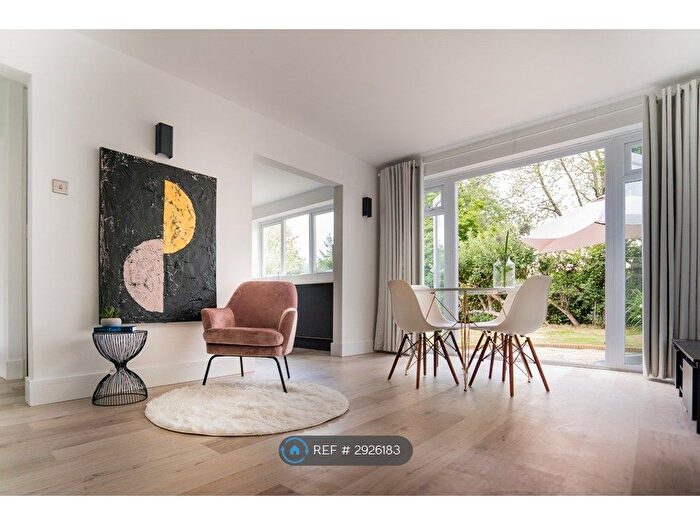 2 Bedroom Maisonette To Rent In Tolcarne Drive, Pinner, HA5