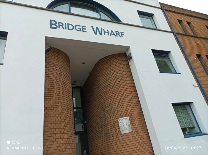 3 Bedroom Flat To Rent In Bridge Wharf, Caledonian Road, London, N1