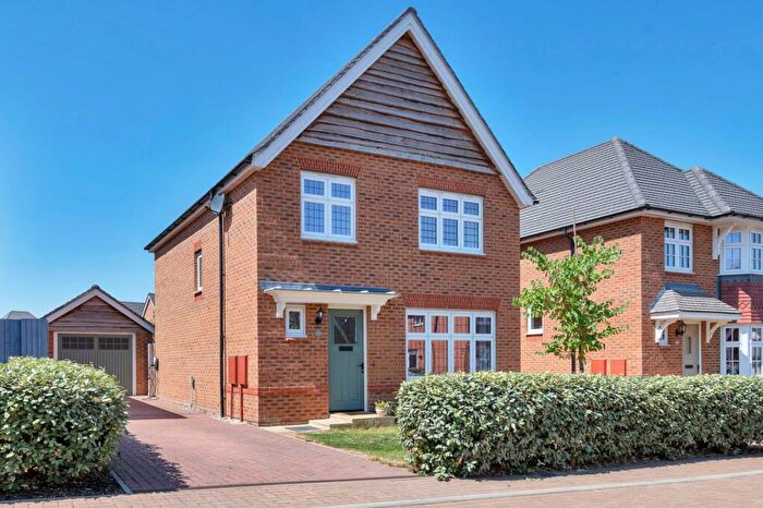 3 Bedroom Detached House For Sale In Norfolk Close, Royston, SG8