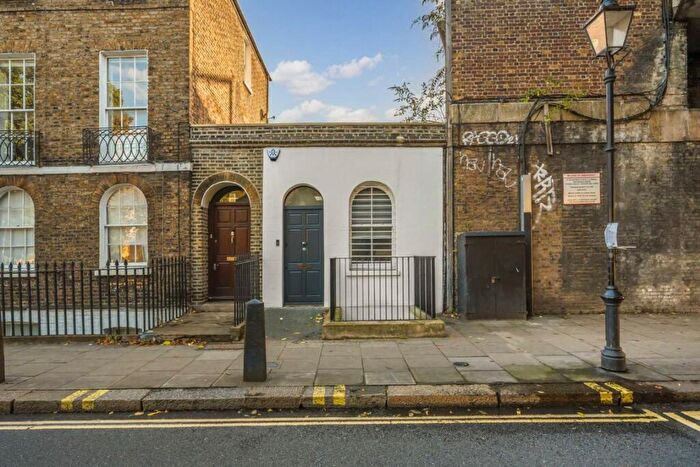 2 Bedroom Flat To Rent In Camden Street, Camden, NW1