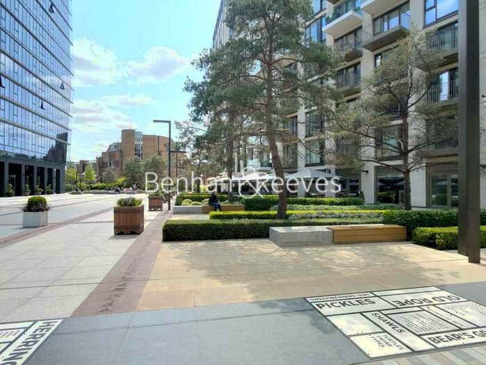 2 Bedroom Apartment To Rent In Merino Gardens, London, E1W