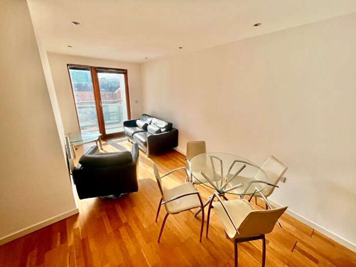 2 Bedroom Property To Rent In The Gateway South, LS9