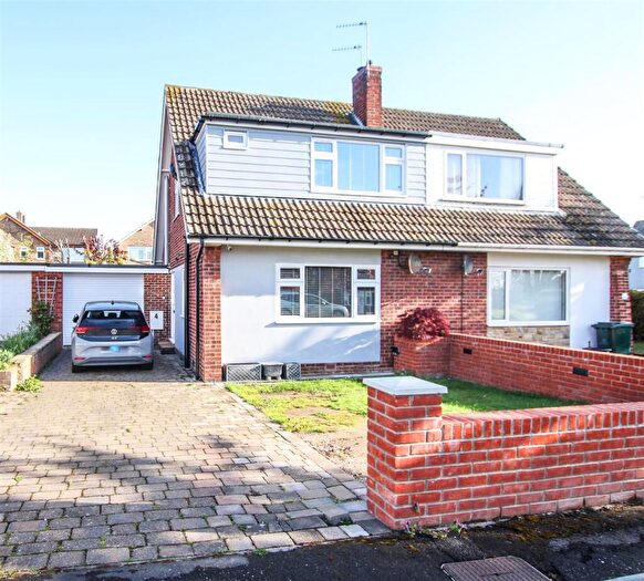 3 Bedroom Semi-Detached House For Sale In Langton Gardens, Branton, DN3