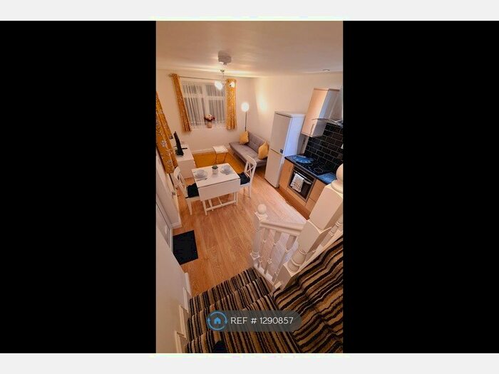 1 Bedroom End Of Terrace House To Rent In Jubilee Street, Luton LU2