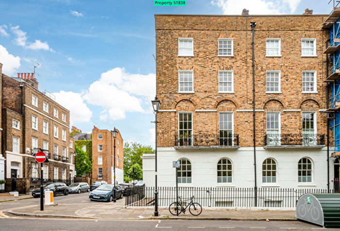 2 Bedroom Apartment For Sale In Myddelton Square, London, EC1R