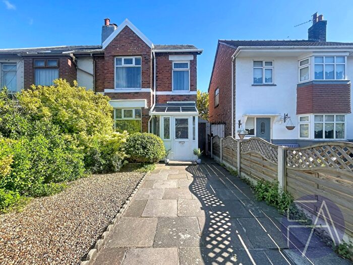 3 Bedroom Semi-Detached House For Sale In Poulton Road, Southport, Merseyside, PR9