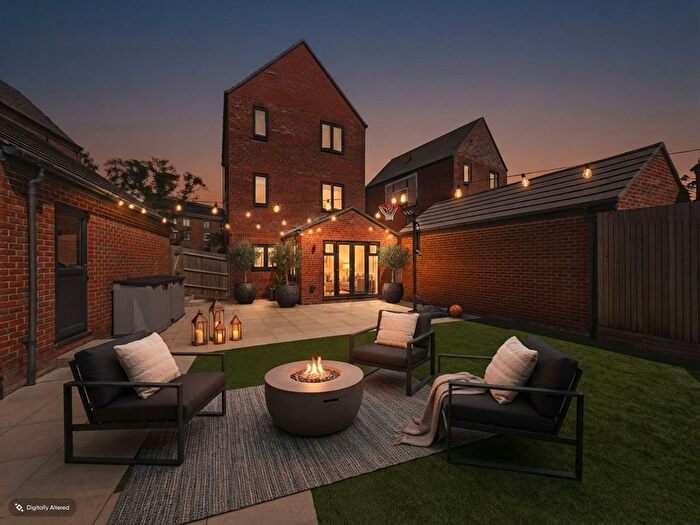 5 Bedroom Detached House To Rent In Nightingale Avenue, Ottershaw, Chertsey, Surrey, KT16