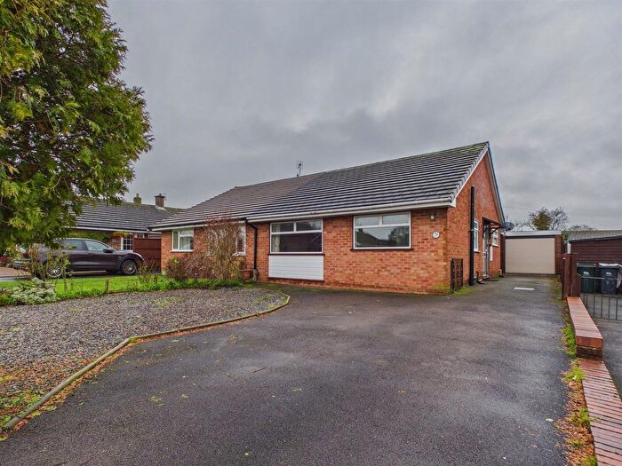 2 Bedroom Semi Detached Bungalow For Sale In The Beeches, Upton-Upon-Severn, Worcester, WR8