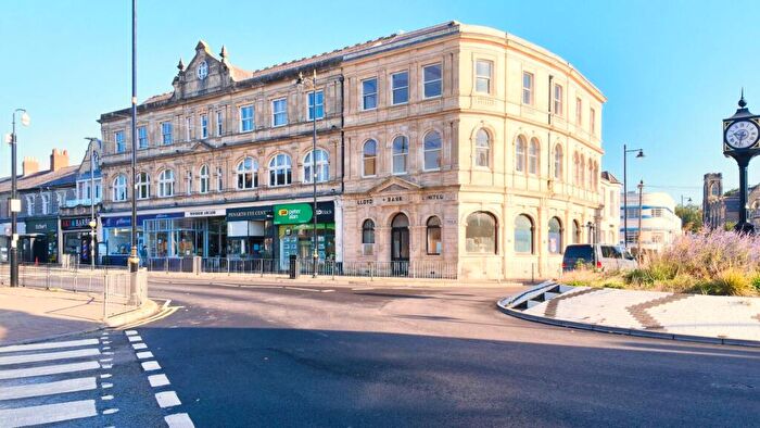 2 Bedroom Flat To Rent In Windsor Lofts, Penarth, CF64
