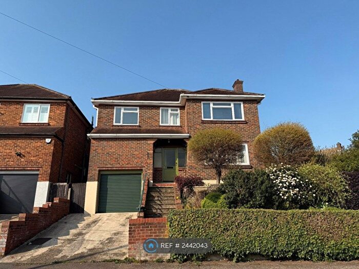 4 Bedroom Detached House To Rent In Goldings Road, Loughton, IG10