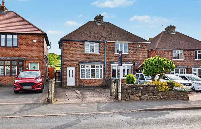 3 Bedroom Semi-Detached House For Sale In Kilbourne Road, Belper, Derbyshire, DE56
