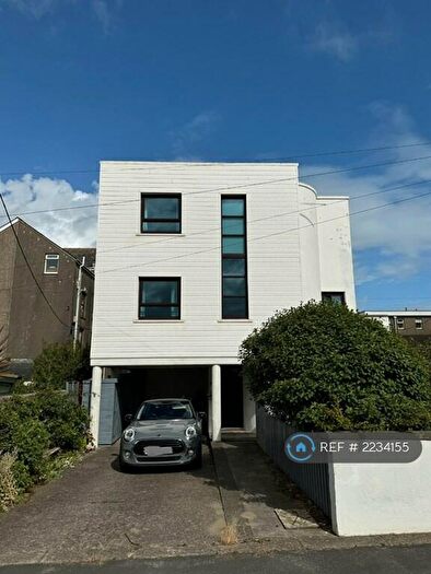 3 Bedroom Detached House To Rent In Churton Street, Pwllheli, LL53