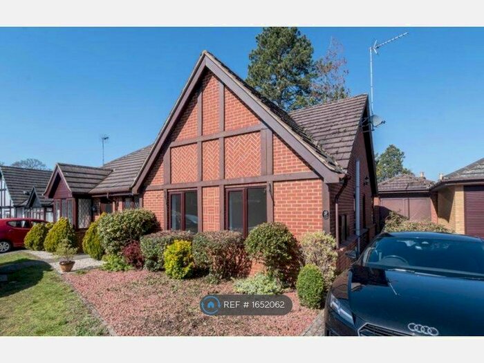 2 Bedroom Bungalow To Rent In Wymington Park, Rushden, NN10