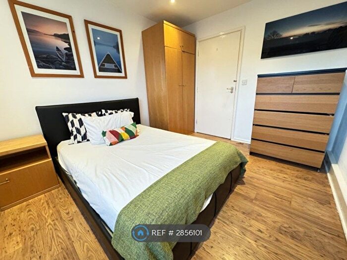 2 Bedroom Flat To Rent In Islinghaus, London, N1