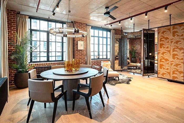 2 Bedroom Flat For Sale In No. Harbord Square, Canary Wharf, E14